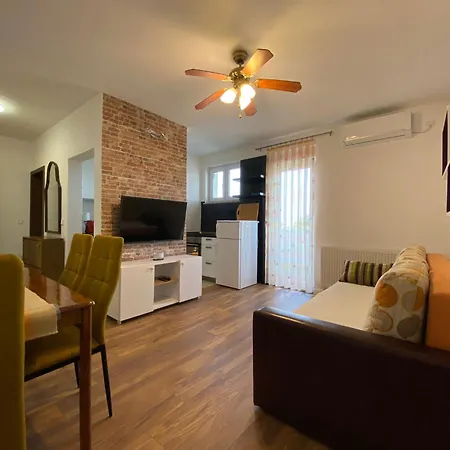 Sanus Apartment