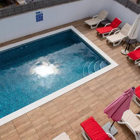 Sanus Apartment *